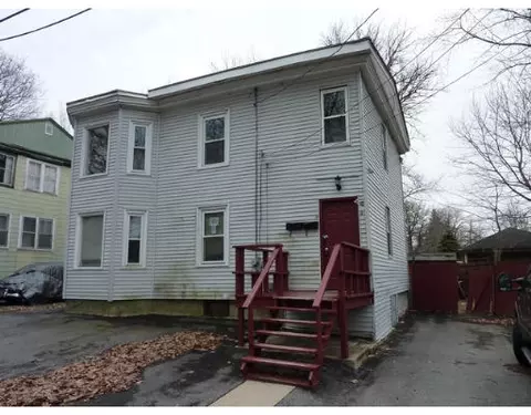 4 Snow St, Webster, MA 01570 photo 1