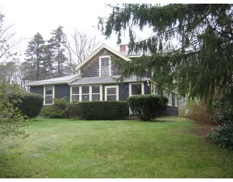 25 Armory Rd, Bourne, MA 02532 photo 1