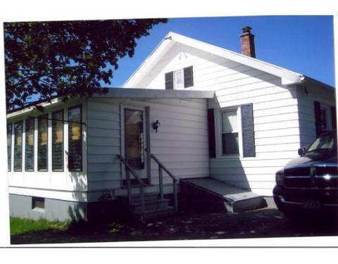 31 Laclede Ave, Chicopee, MA 01020 photo 3