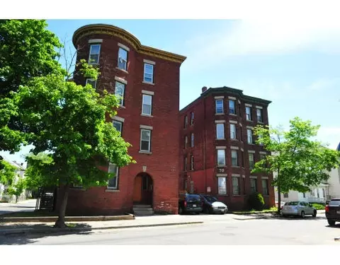 70 Russell St, Worcester, MA 01609 photo 1