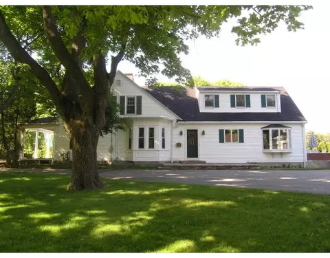 962 Main St, Hingham, MA 02043 photo 1