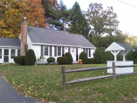 1 Wright Pl, Wilbraham, MA 01095 photo 1