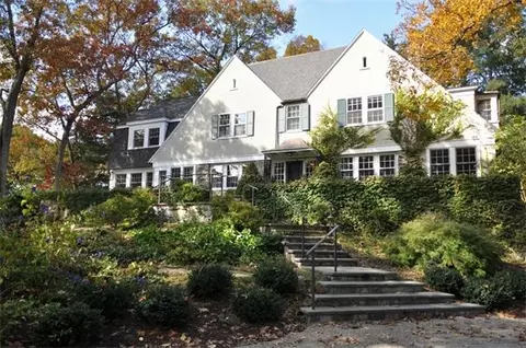 70 Willow St, Dover, MA 02030 photo 1