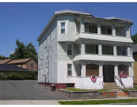 116 Grape St, Chicopee, MA 01013 photo 1