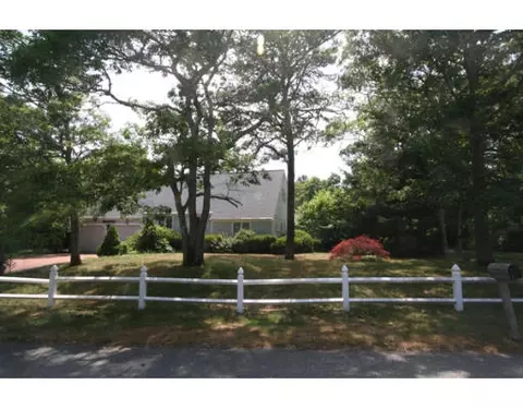 190 Captain Samadrus Rd, Cotuit, MA 02635 photo 1