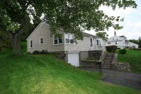 21 Gordon St, Worcester, MA 01604 photo 1