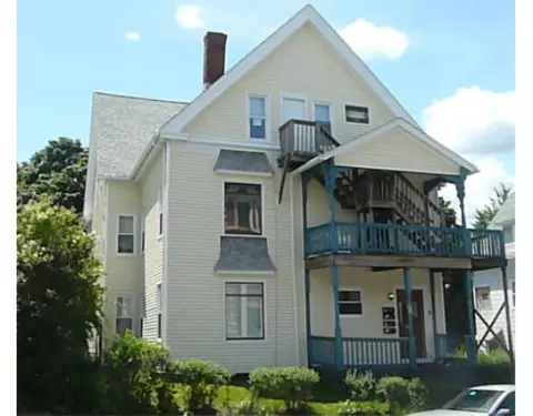4 Freeland St, Worcester, MA 01604 photo 1