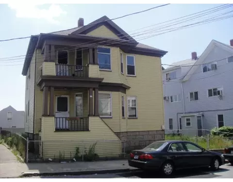 727 Dwelly St, Fall River, MA 02724 photo 1