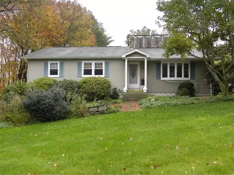 116 Warwick Dr, Ludlow, MA 01056 photo 1
