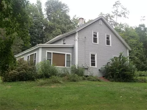 18 Mill St, Easthampton, MA 01027 photo 1