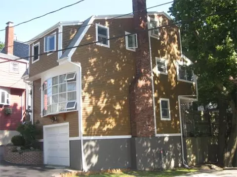 1 Colonial Ct, Marblehead, MA 01945 photo 1