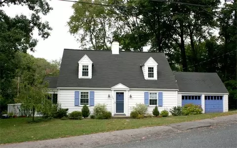175 Laurel Dr, Needham, MA 02492 photo 1