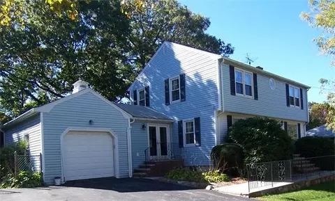 82 Hathaway Cir, Arlington, MA 02476 photo 1