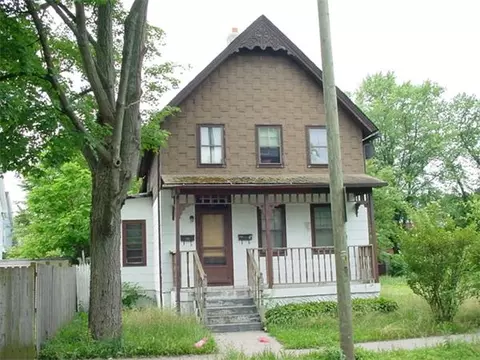 295 Orange St, Springfield, MA 01108 photo 1