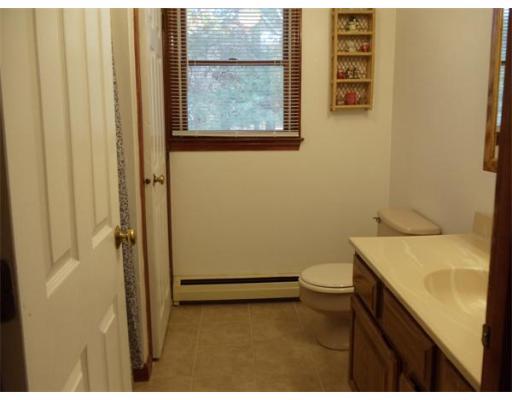 230 Knotty Pine Ln, Centerville, MA 02632 photo 15
