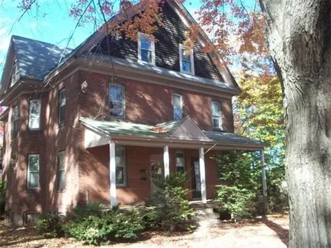 116 Chapin St, Chicopee, MA 01013 photo 1