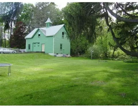 10 Whipple St, Danvers, MA 01923 photo 1