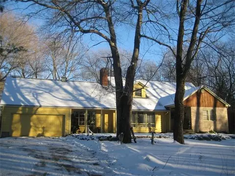 9 Myrtle St, Mendon, MA 01756 photo 1