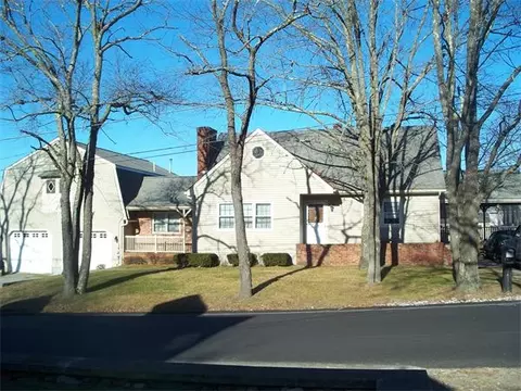 80 Edmund St, Fall River, MA 02721 photo 1