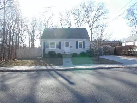 861 Valentine St, Fall River, MA 02720 photo 1