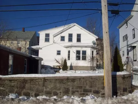 318 County St, Fall River, MA 02723 photo 1