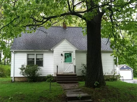 16 Nelson, Webster, MA 01570 photo 1
