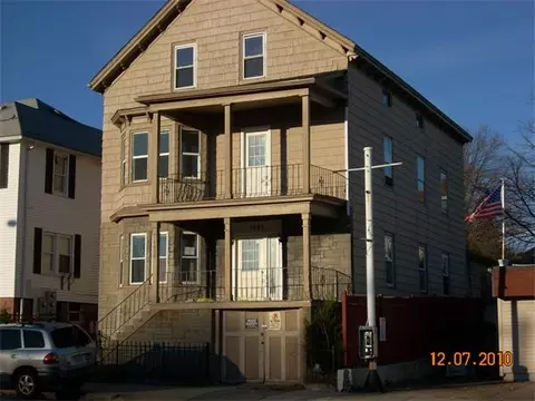 1029 S Main St, Fall River, MA 02724 photo 1