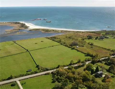 36 Warrens Point Rd, Little Compton, RI 02837 photo 1