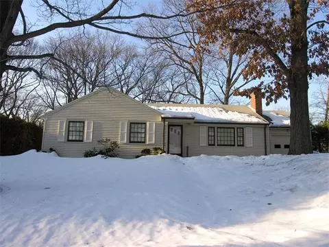368 Hillcrest Rd, Needham, MA 02492 photo 1