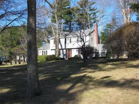 7 Hitching Post Ln, Hingham, MA 02043 photo 1