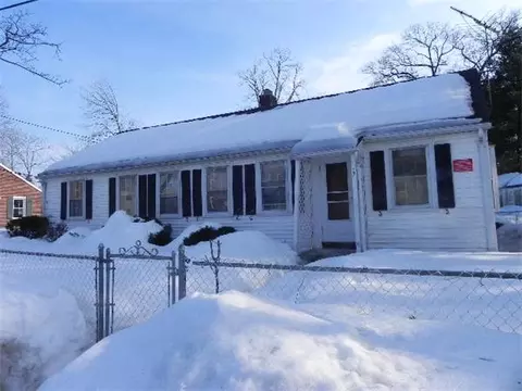19-21 Ames St, Springfield, MA 01104 photo 1