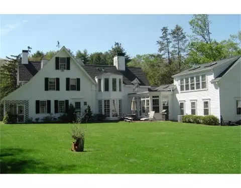 1 Main St, Dover, MA 02030 photo 1