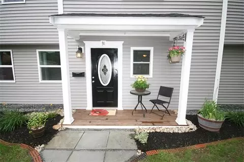 31 Wethersfield Rd, Natick, MA 01760 photo 1