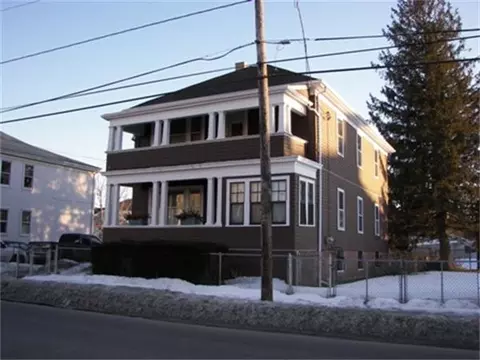 895 Globe St, Fall River, MA 02724 photo 1