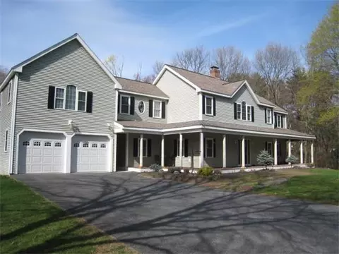 22 Pine Ln, Framingham, MA 01701 photo 1