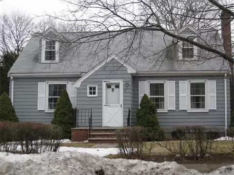 17 Shetland Rd, Danvers, MA 01923 photo 1
