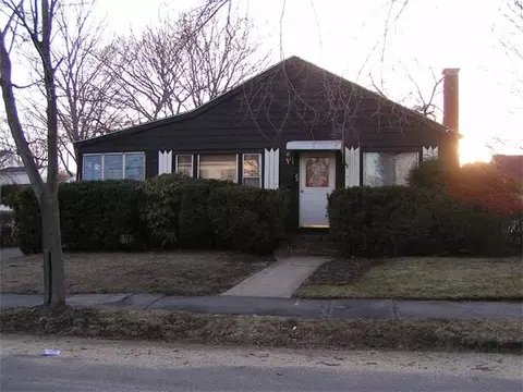 20 Canterbury Rd, Marblehead, MA 01945 photo 1