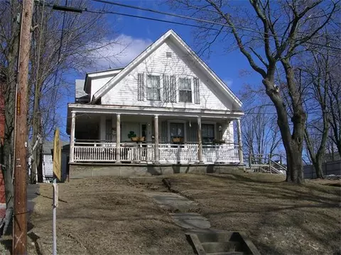 6 Maple, Gardner, MA 01440 photo 1