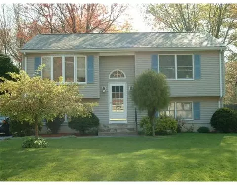 179 Senator St, Springfield, MA 01129 photo 1
