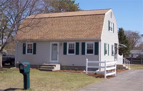 20 Peloquin Dr, Easthampton, MA 01027 photo 1