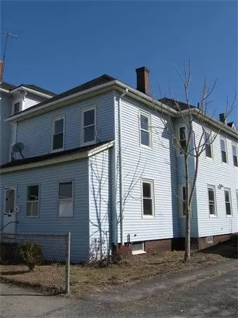 18 Lodi St, Worcester, MA 01608 photo 1
