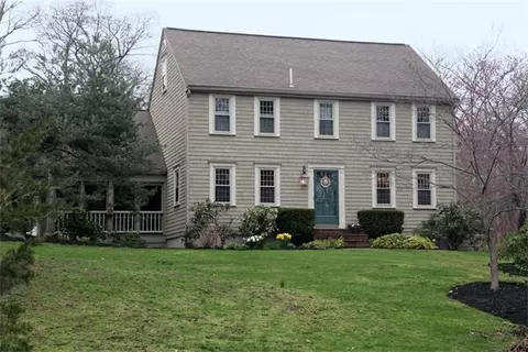 4 Blackberry Ln, Hingham, MA 02043 photo 1