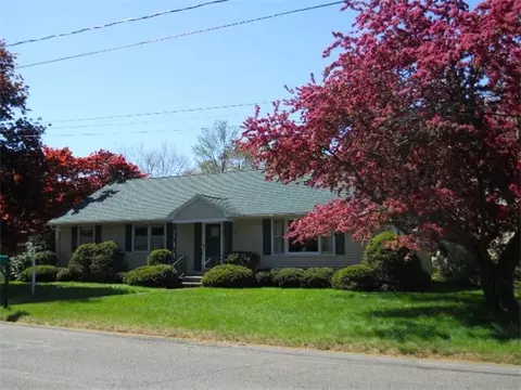 12 Crescent St, Easthampton, MA 01027 photo 1