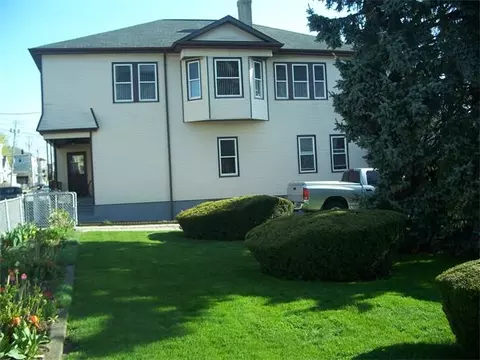 447 Alden St, Fall River, MA 02723 photo 1
