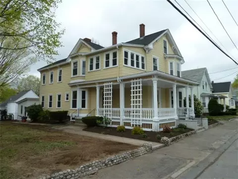 10 Brooks St, Maynard, MA 01754 photo 1