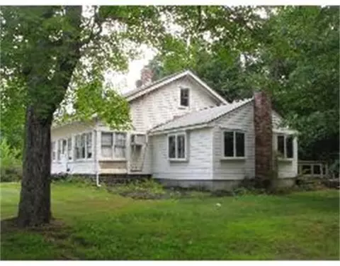 6 Whitcomb Ave, Ayer, MA 01432 photo 1