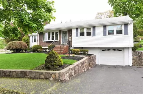 2 Rayner Cir, Stoneham, MA 02180 photo 1