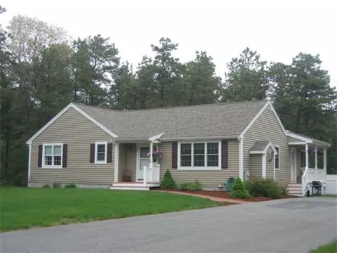 20 Bluebird Ave, Wareham, MA 02538 photo 1