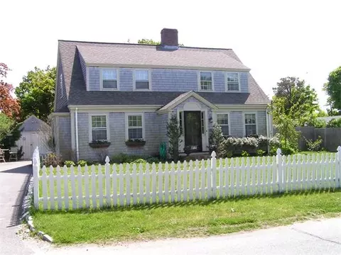 45 Maple Ave, Hyannis, MA 02601 photo 1