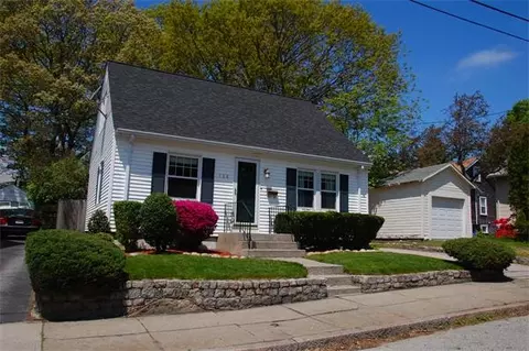 166 Ray St, Fall River, MA 02720 photo 1